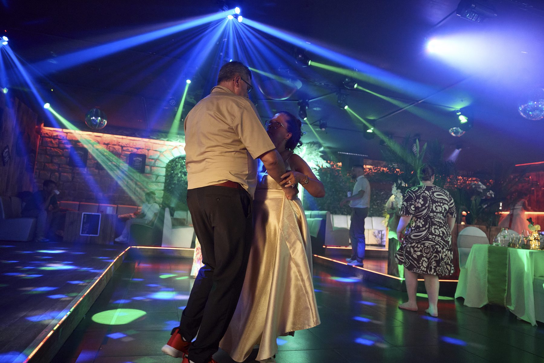 Réalisation Mariage 68c194b69e11f2.57591976 - LENIGHT : organisation, installation, animation de soirée et ambiance club Réalisation Mariage 68c194b69e11f2.57591976 - LENIGHT : organisation, installation, animation de soirée et ambiance club