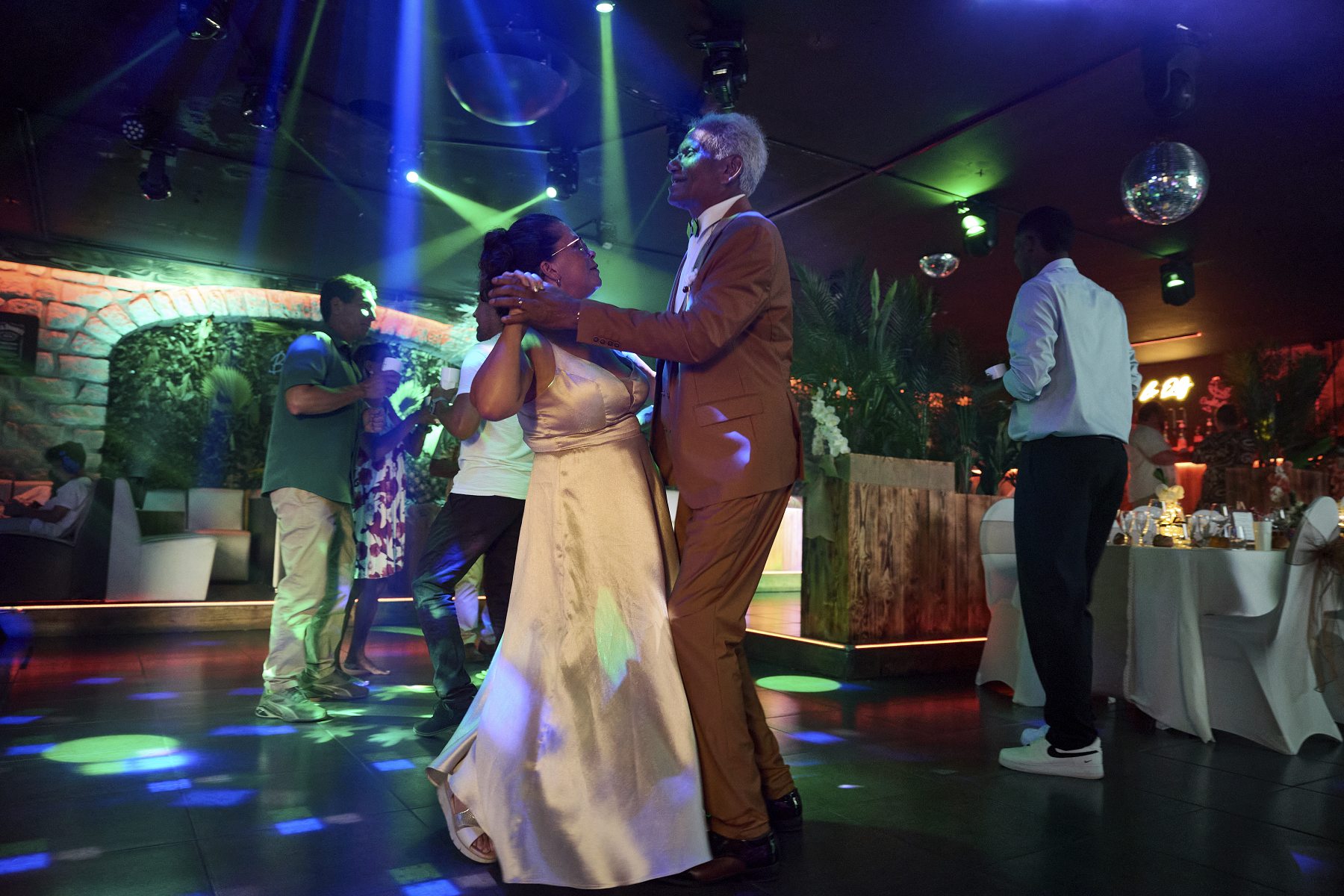 Réalisation Mariage 68c194b69e9b16.84874401 - LENIGHT : organisation, installation, animation de soirée et ambiance club Réalisation Mariage 68c194b69e9b16.84874401 - LENIGHT : organisation, installation, animation de soirée et ambiance club